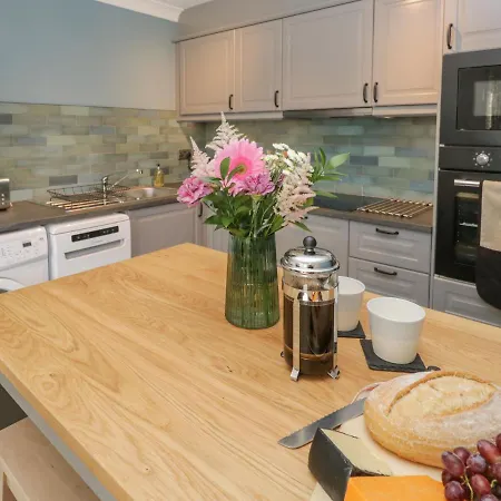 Newlands * Windermere